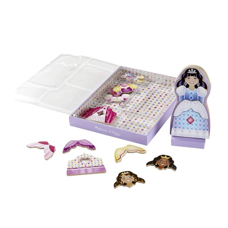 ميليسا آند دوج - اللباس المغناطيسي - التيجان والعباءات