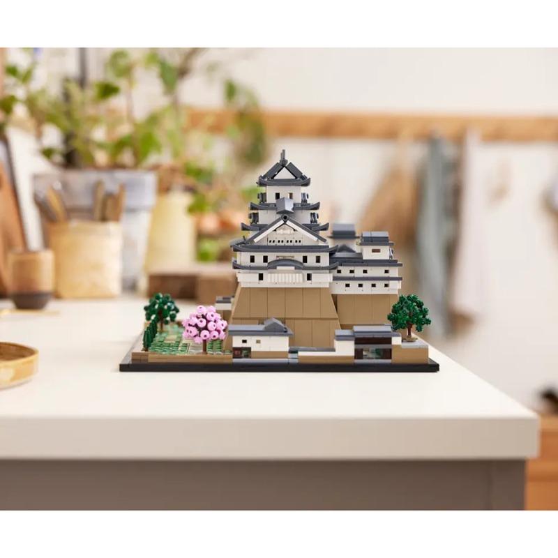 LEGO Himeji Castle Building Blocks 21060
