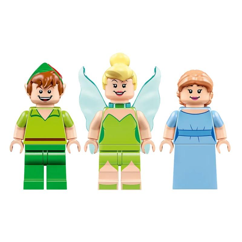 LEGO Disney Peter Pan and Wendy's Flight Over London 43232