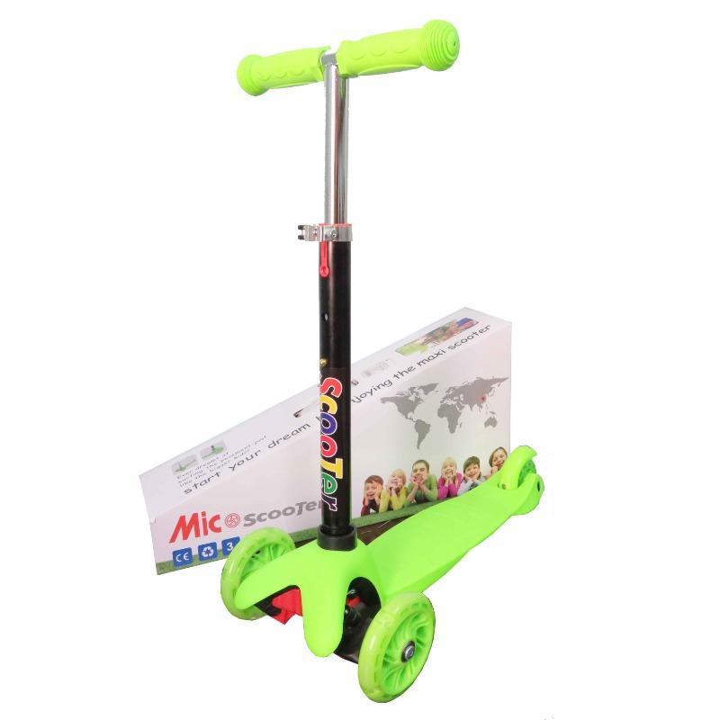 Scooter With 3 light Wheels
