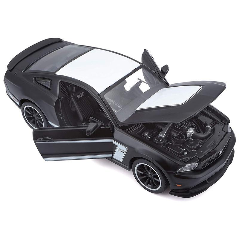 مايستو - سيارة فورد موستانج 1:24