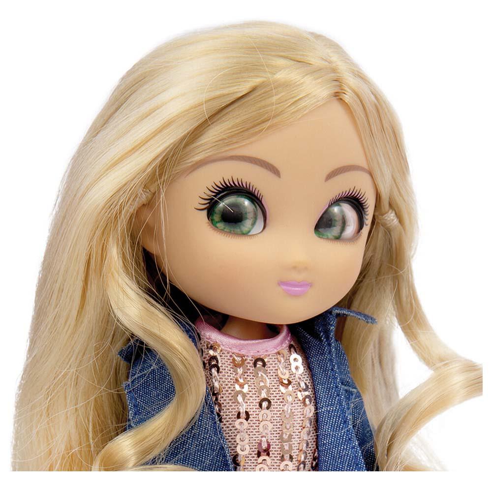 Giochi Preziosi Unique Eyes Fashion Doll