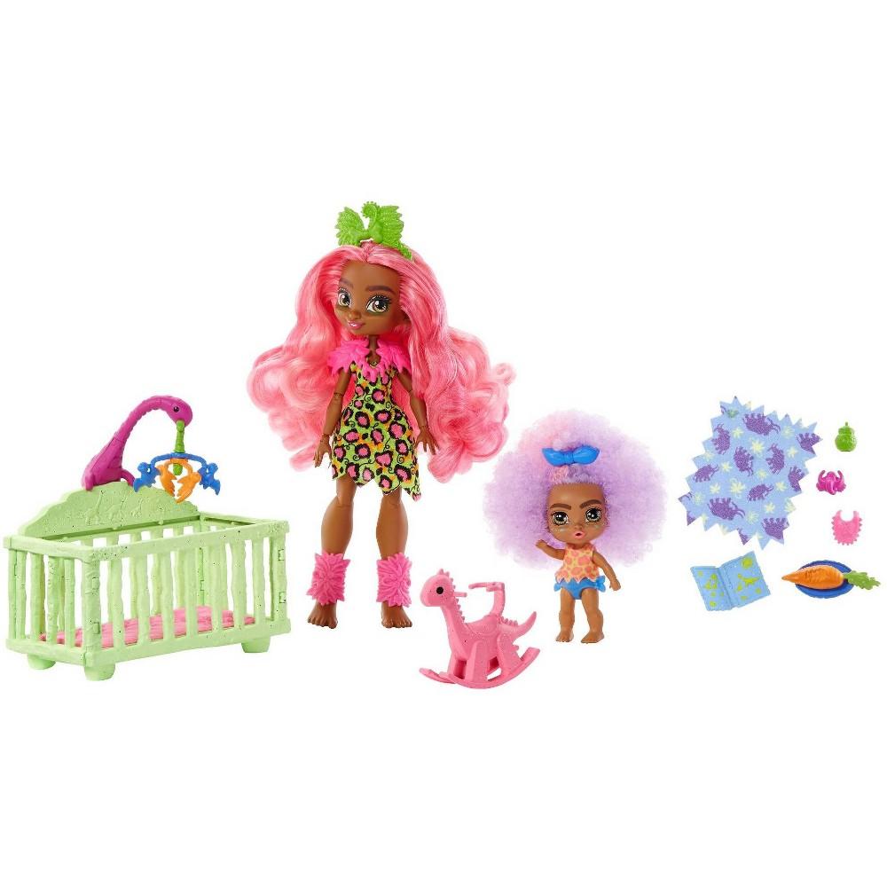 Cave Club Wild About Babysitting Playset