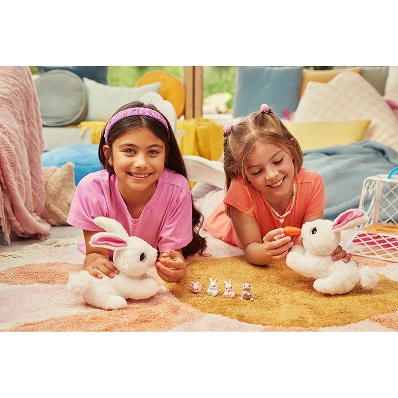 بيتس الايف ماما اند بيبي سربرايز