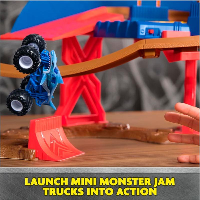 Monster Jam Supercharged Speedway Playset