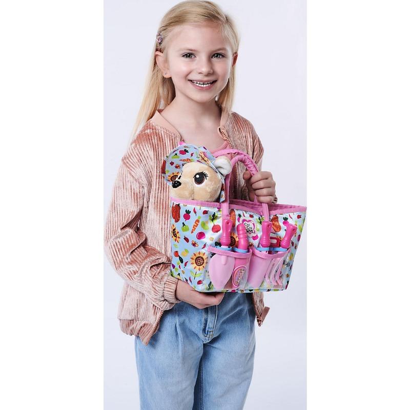 تشي تشي - جرو لوف فاربيغ مع أدوات البستان