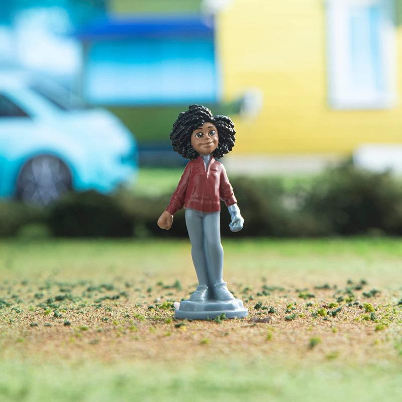 Transformers Toys Earth Spark Spin Transformer Bumblebee 8 in with Mo Malto 2 in Figure