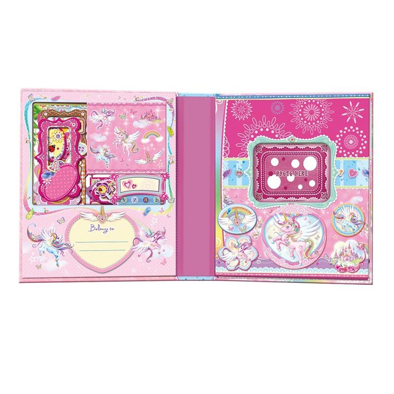 دفتر التزيين و الملصقات - يونيكورن