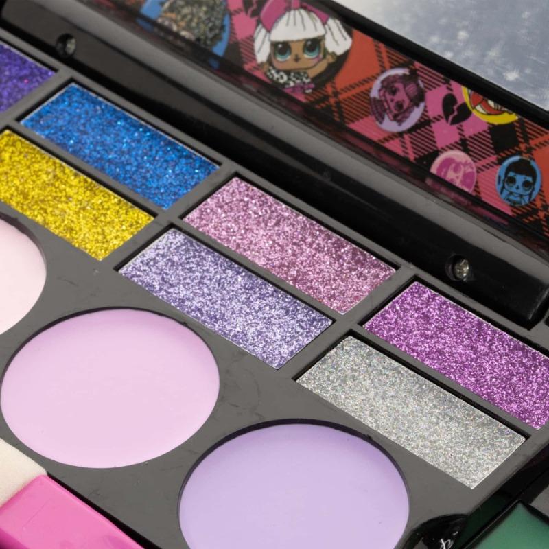 تاونلي - مجموعة مستحضرات تجميل كومباكت لول سوربرايز