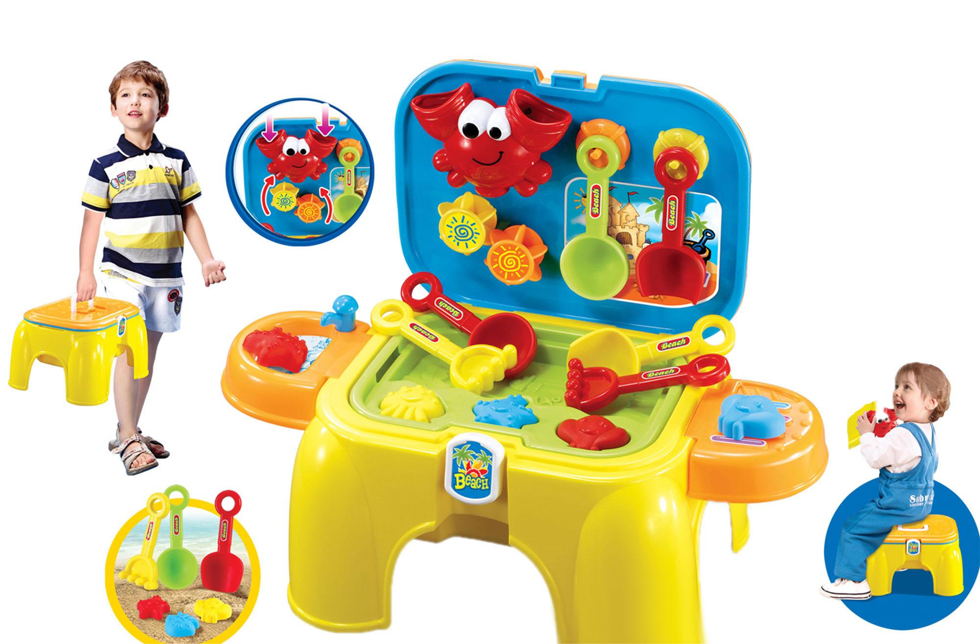 كرسي الأنشطة للرمل والماء