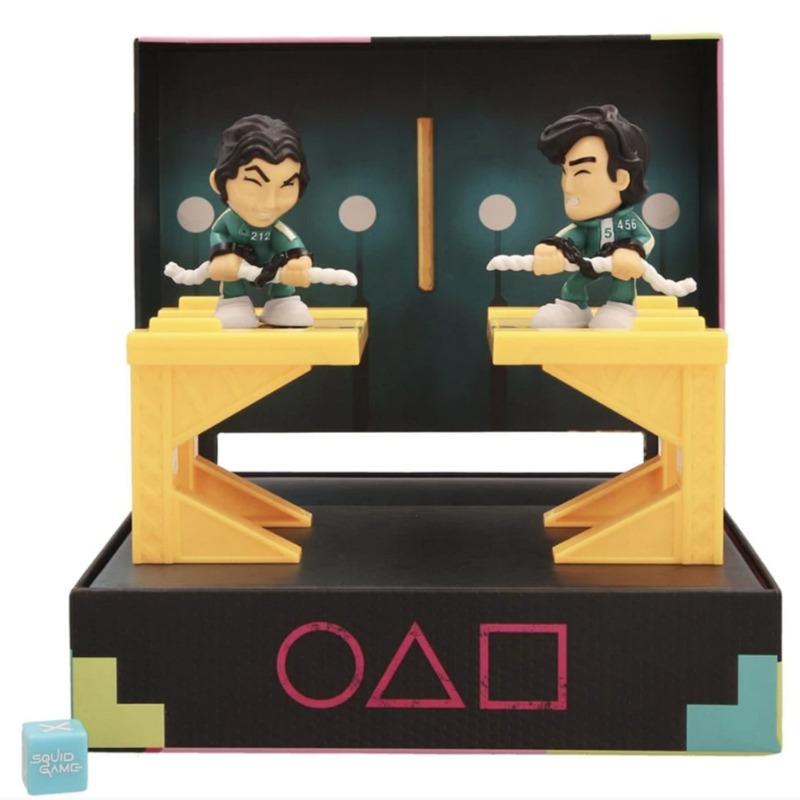 Netflix Squid Game Dice and Tug of War