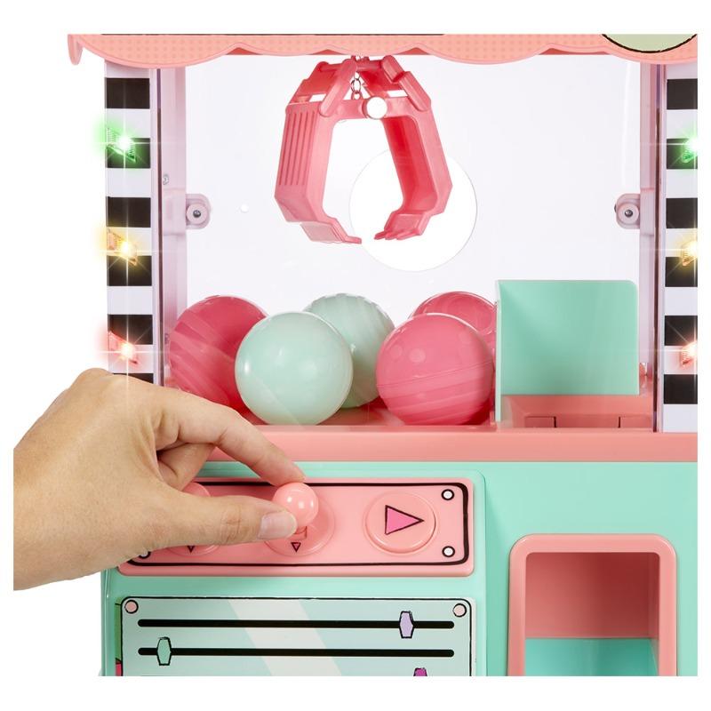 L.O.L. Surprise Minis Claw Machine With 5 Surprises