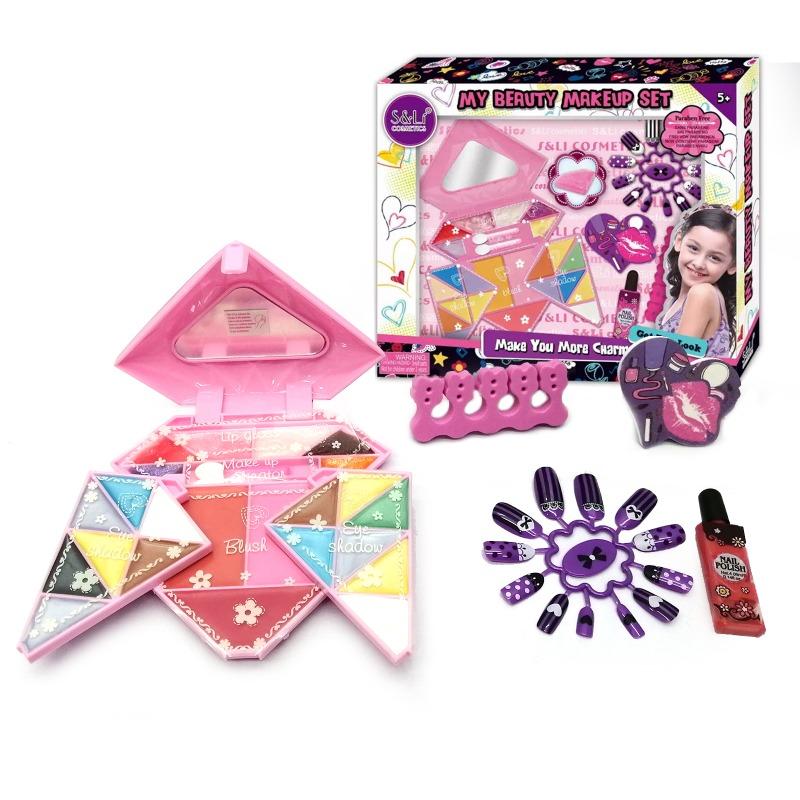 Sparkle And Gliter Make Up And nails Polish Set