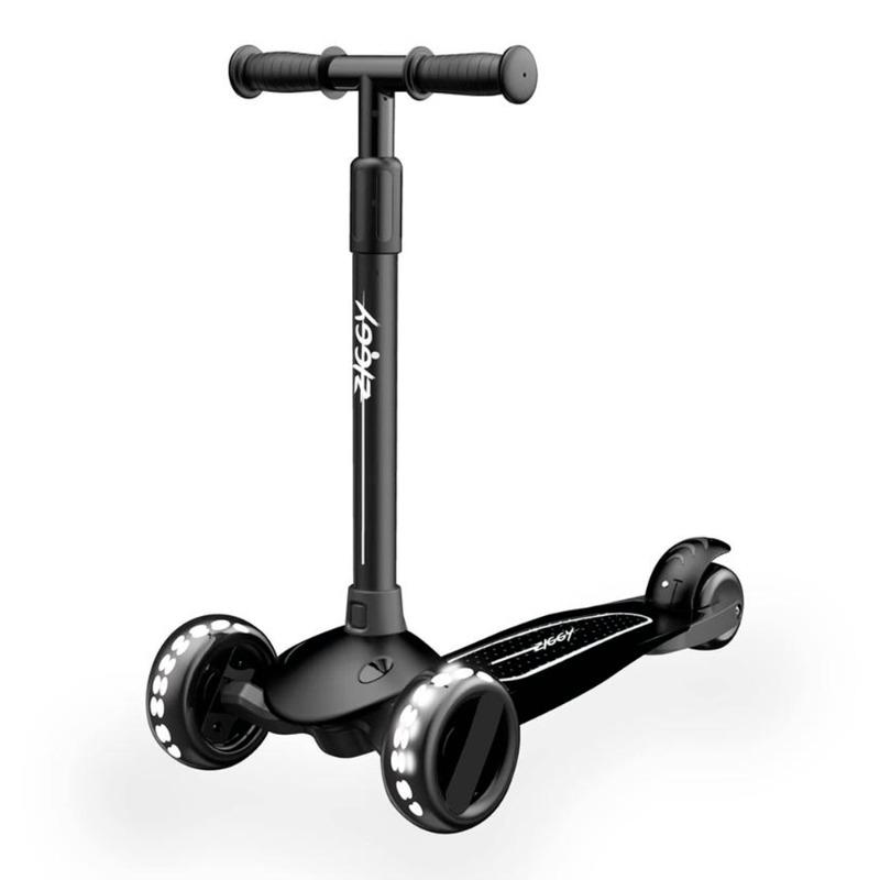 زيجي - سكوتر ثلاثي العجلات بإضاءة إل إي دي - لون أسود