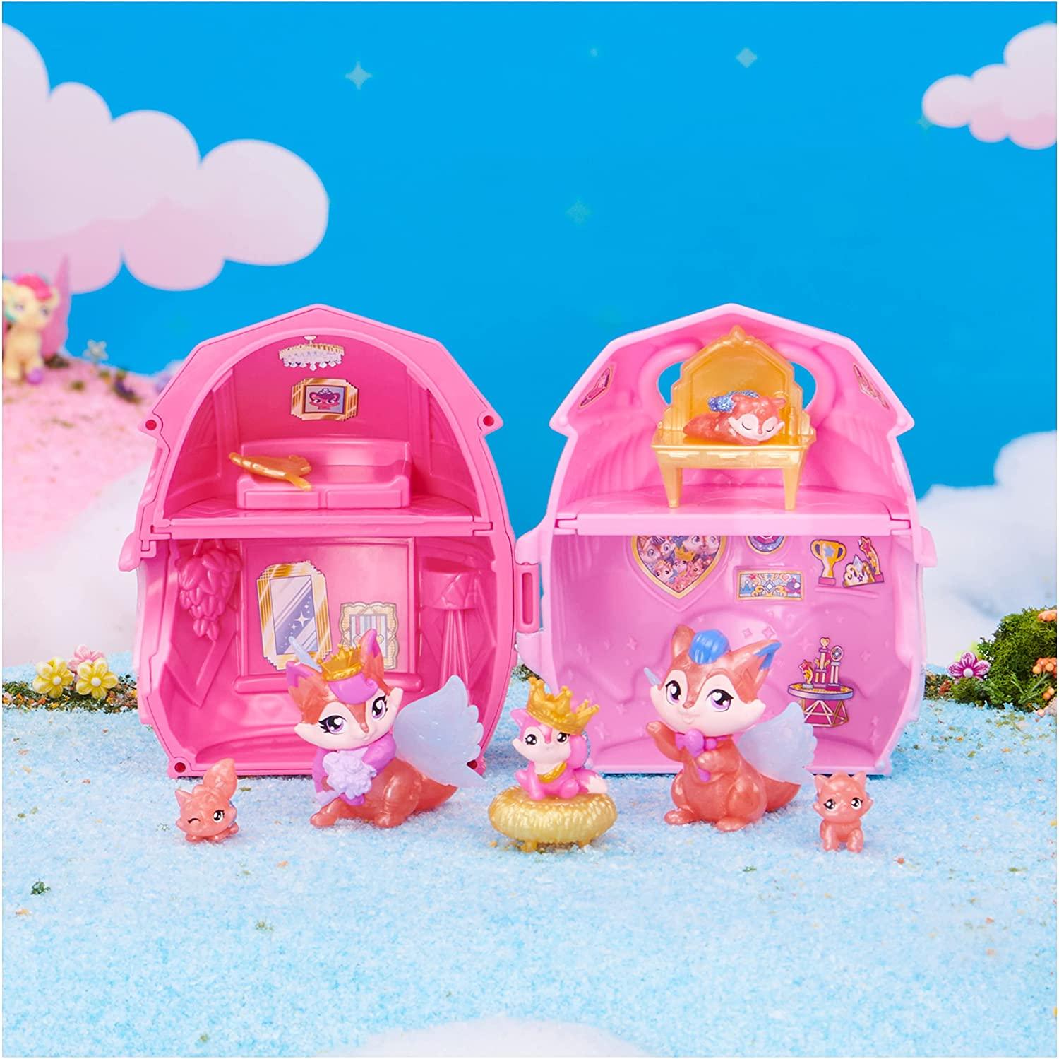 Hatchimals CollEGGtibles Family Pack Home Playset with 3 Characters