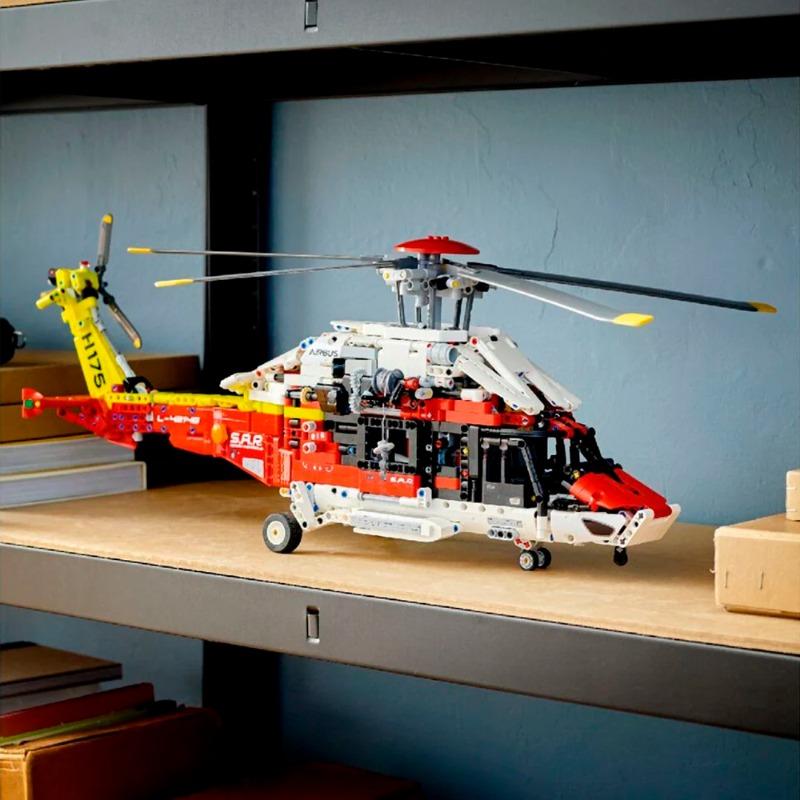 LEGO Airbus Rescue Helicopter 42145