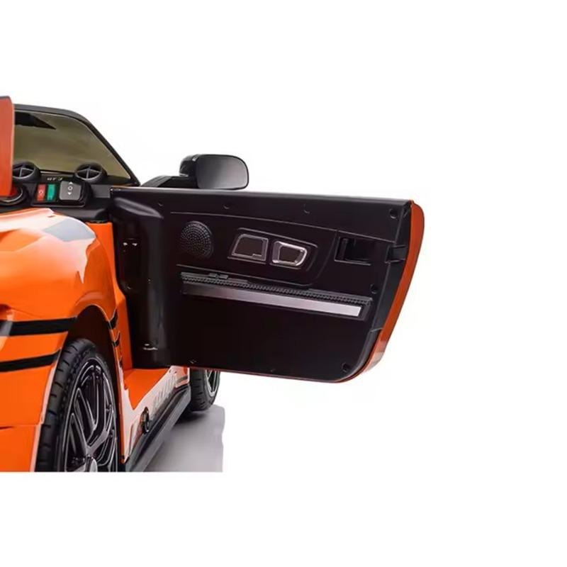 سيارة مرسيدس تعمل بالبطارية قابلة لإعادة الشحن