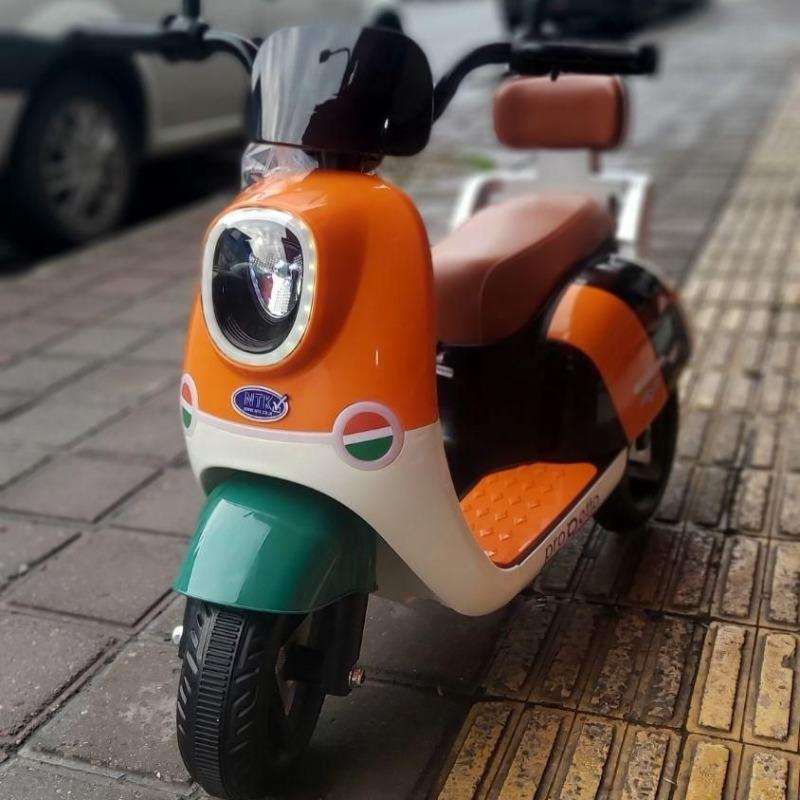 دراجة ركوب كهربائية للأطفال