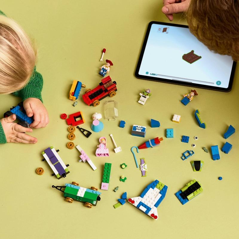 LEGO Disney Pixar Toy Story Celebration Train & Car