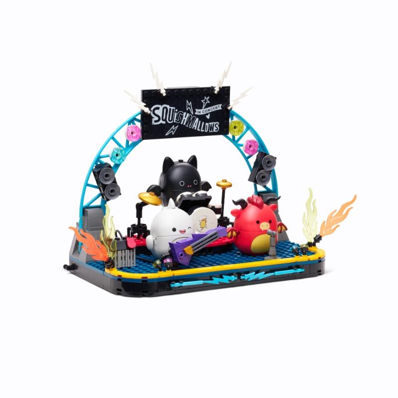 BLDR - Squishmallows Building Set Squish Tour Concert With Emily, Jarik & Gordon