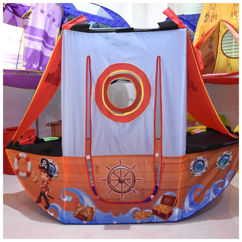 خيمة بتصميم سفينة القرصان