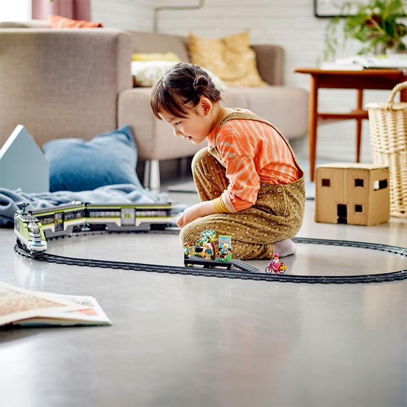 ليجو سيتي - مجموعة بناء قطار إكسبرس باسنجر السريع