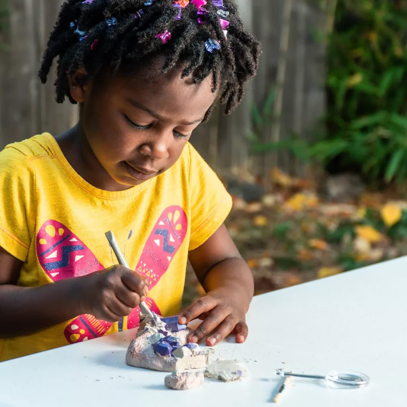 ناشيونال جيوغرافيك - مجموعة حفر الأحجار الكريمة