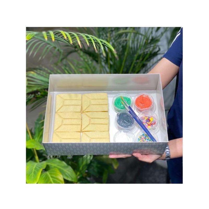 Monty's National Day Cookie Decorating Box