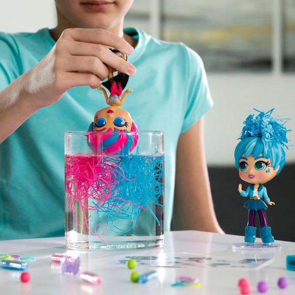 كيرلي جيرلز - دمية جيت ستير أديلي و فيجي ألوان متعددة