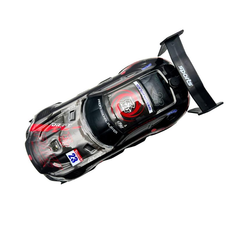 سيارة سباق RC مع موسيقى وإضاءة وتأثير الرذاذ مقياس 1:16 2.4G، قابلة للشحن ألوان متعددة