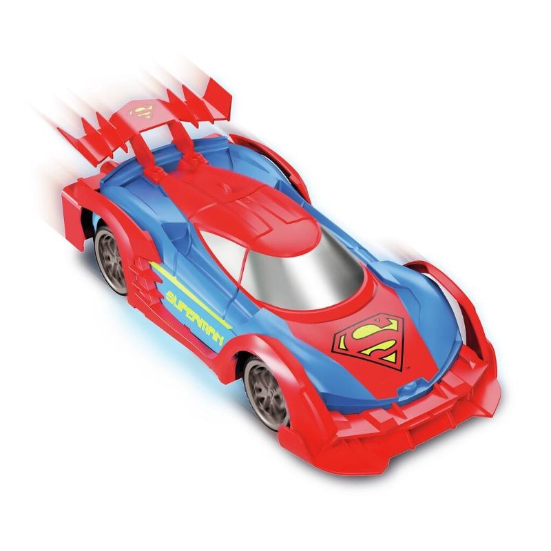 بلادز تويز - سيارة سوبرمان ارمورد رايسر بجهاز تحكم عن بُعد