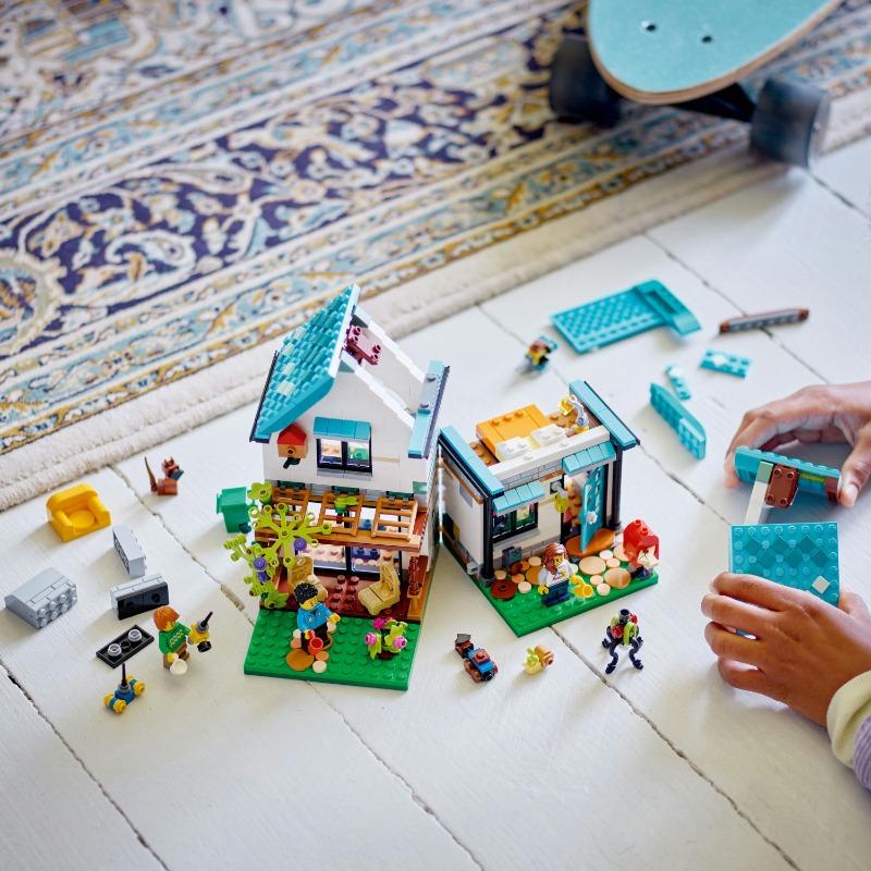 Lego Cozy House