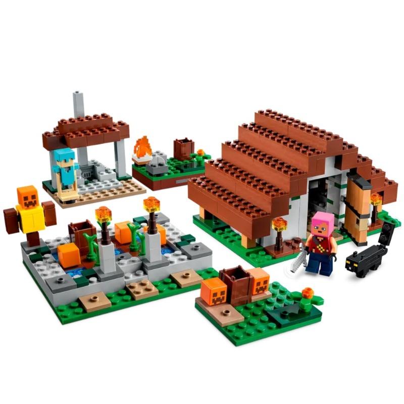LEGO The Abandoned Village - 422 Pcs