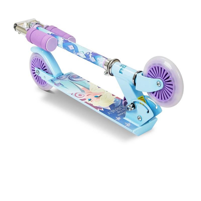 سبارتان - سكوتر ثنائي العجلات قابل للطي بتصميم فروزن