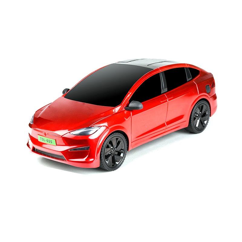 سيارة اي في بجهاز تحكم عن بعد