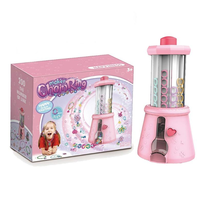 صانعة الأساور والأكسسوارات متعددة الألوان