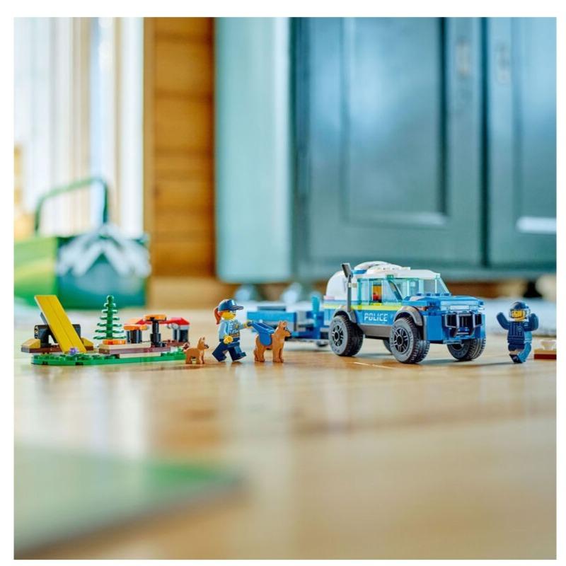 LEGO City Mobile Police Dog Training Building Toy Set - 197 Pcs