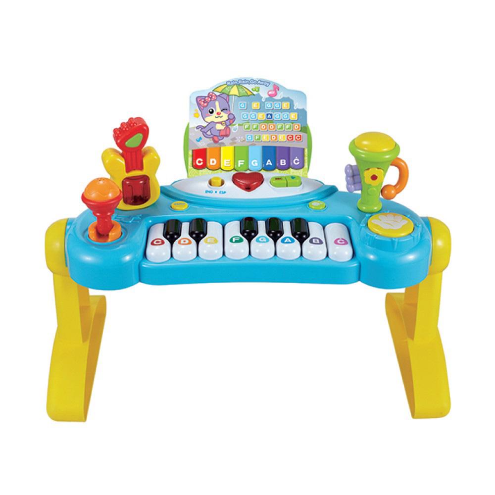 البيانو الإلكتروني مع بطاقات موسيقية