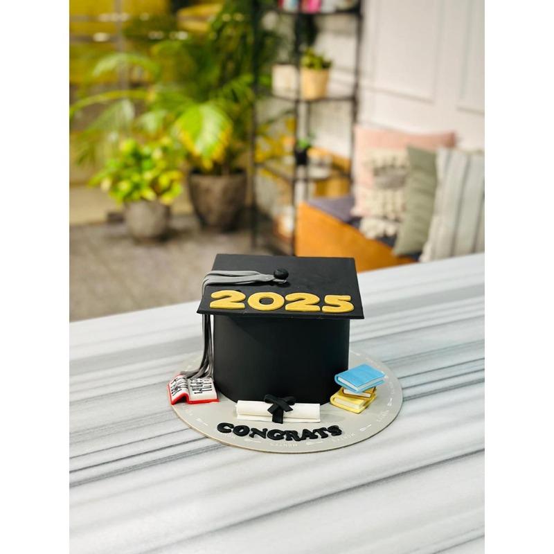 مونتيز - كيكة كبوس التخرج