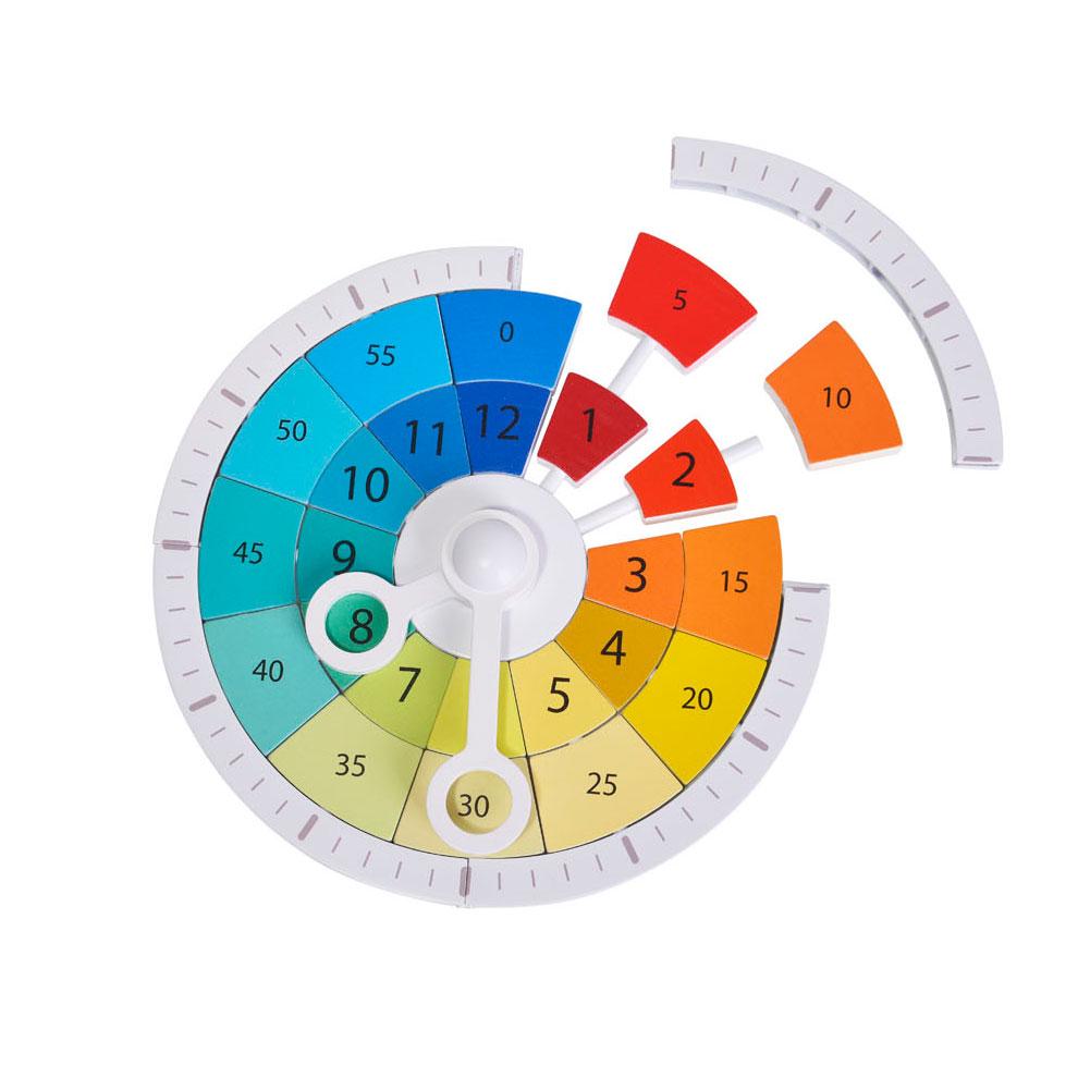 كلاسيك وورلد - ساعة الكتل الخشبية