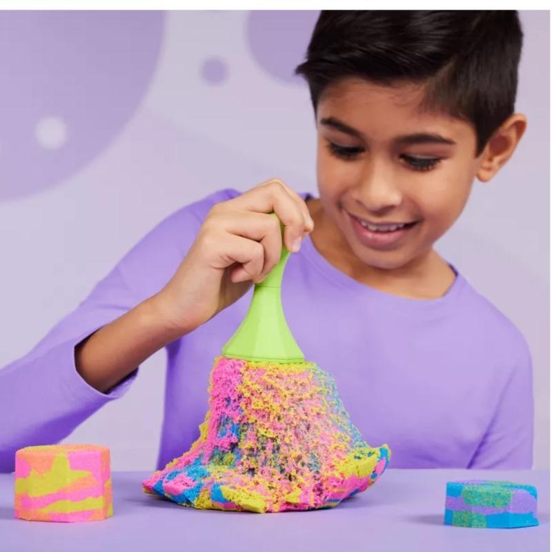 Kinetic Sand Squish and Create