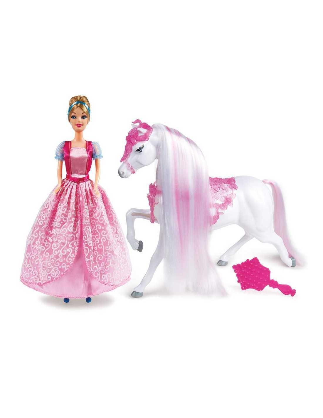 الأميرة سندريلا مع الحصان