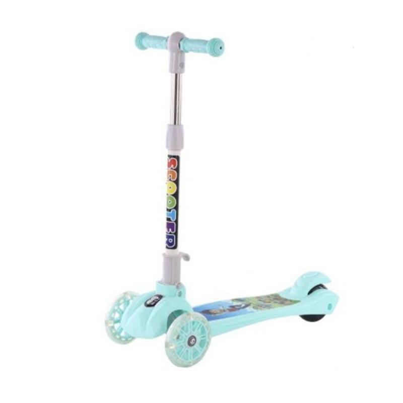Three-wheeled Kids Scooter With a Distinctive Design - Light Blue