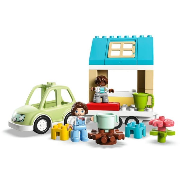 LEGO DUPLO Town Family House On Wheels Building Toy Set - 31 Pcs 10986