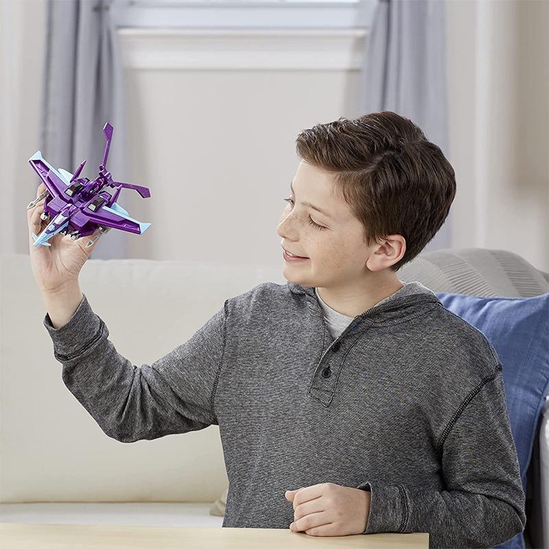 Transformers Bumblebee Cyberverse Ultra Slipstream Figure