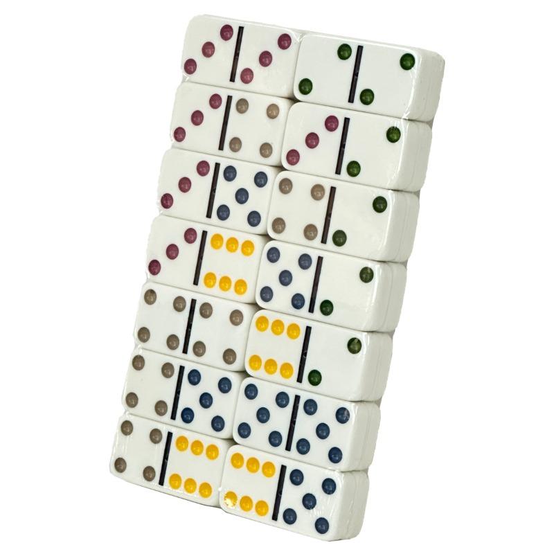 احجار الدومينو ملونة