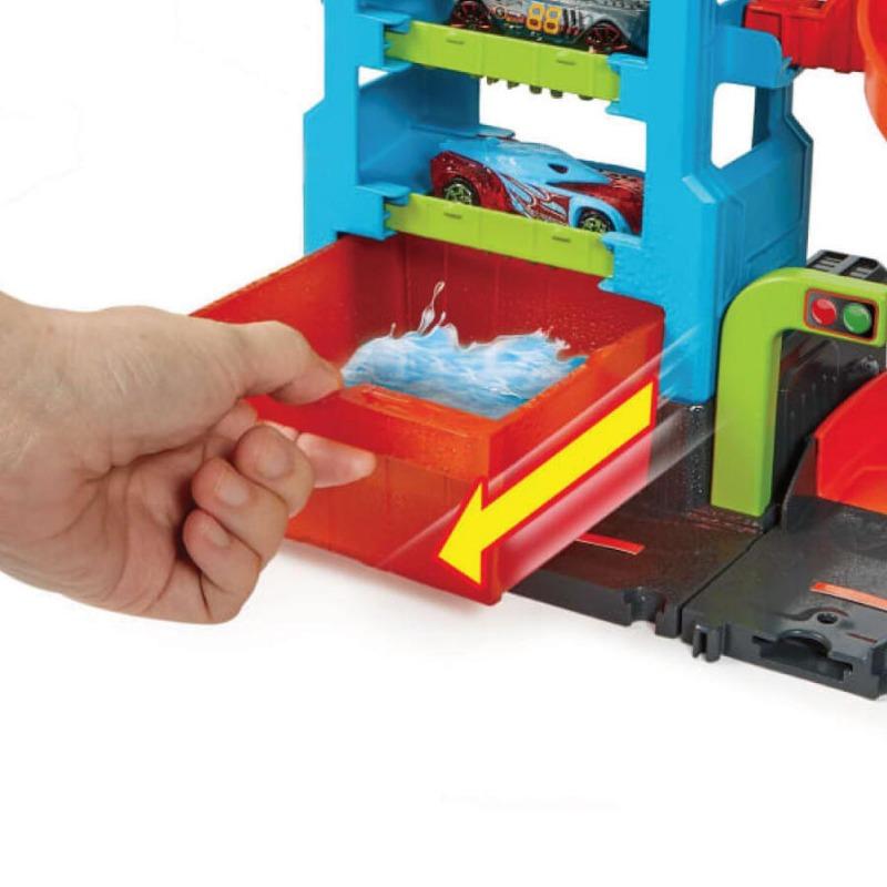 Hot Wheels Mega Tower Car Wash Playset