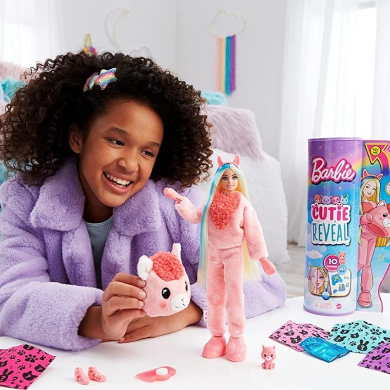 باربي - دمية الكشف عن الألوان كيوتي بزي قطيفة اللاما