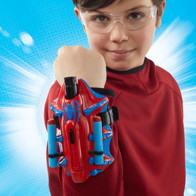 Nerf Marvel Spider-Man Thread Tash Blaster Gun with 3 Darts