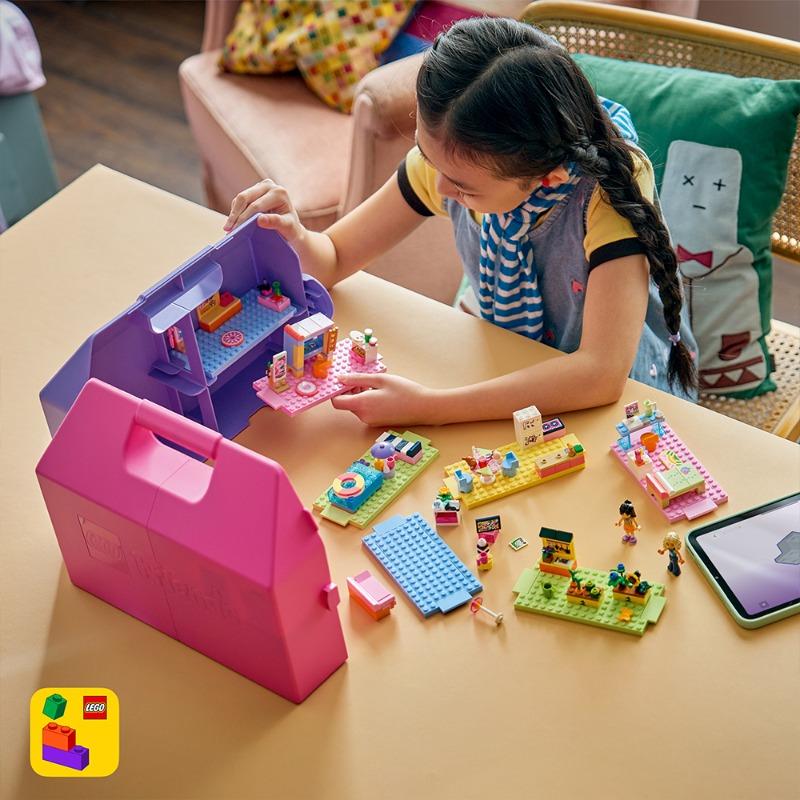 LEGO Friends Creative Dollhouse Suitcase - 355 Pieces
